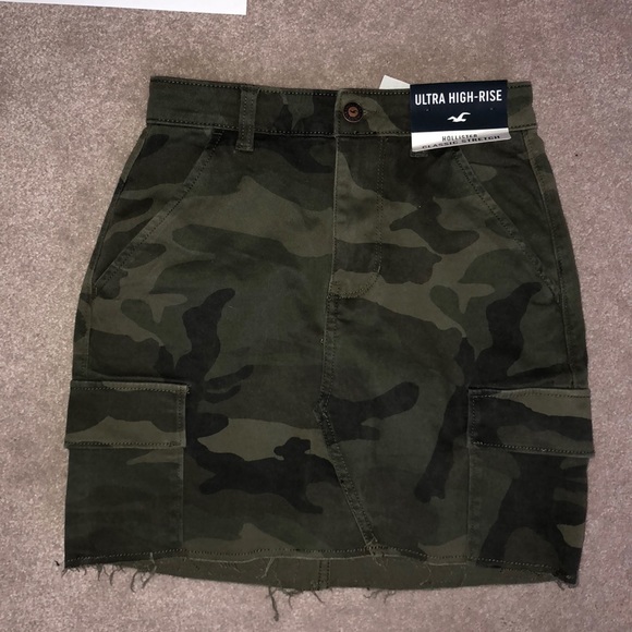 Hollister Dresses & Skirts - BRAND NEW Hollister camo skirt